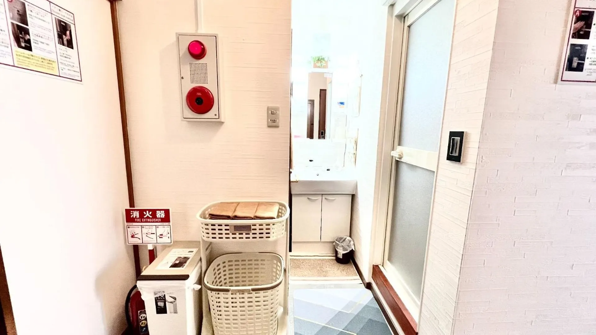 Penzion Guesthouse Reina Tsuruhashi Station - Vacation Stay 15421 Ósaka