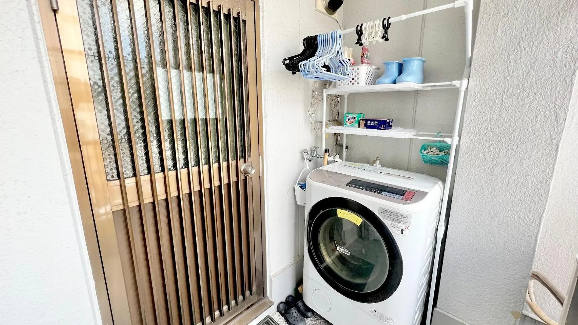 Pensjonat Guesthouse Reina Tsuruhashi Station - Vacation Stay 15421 Osaka